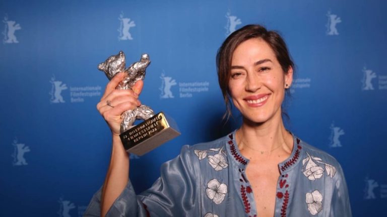 La película mexicana “Manto de gemas” gana el Oso de Plata en la Berlinale