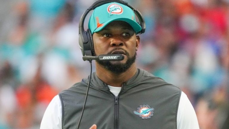 Exhead coach de los Delfines de Miami demanda a la NFL por discriminación racial