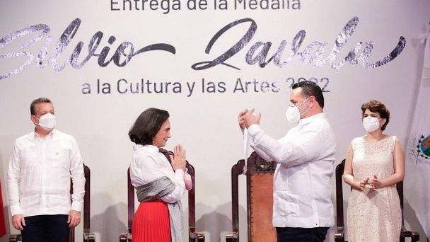 Premian en Mérida a la actriz Ofelia Medina por su activismo y defensa de derechos humanos