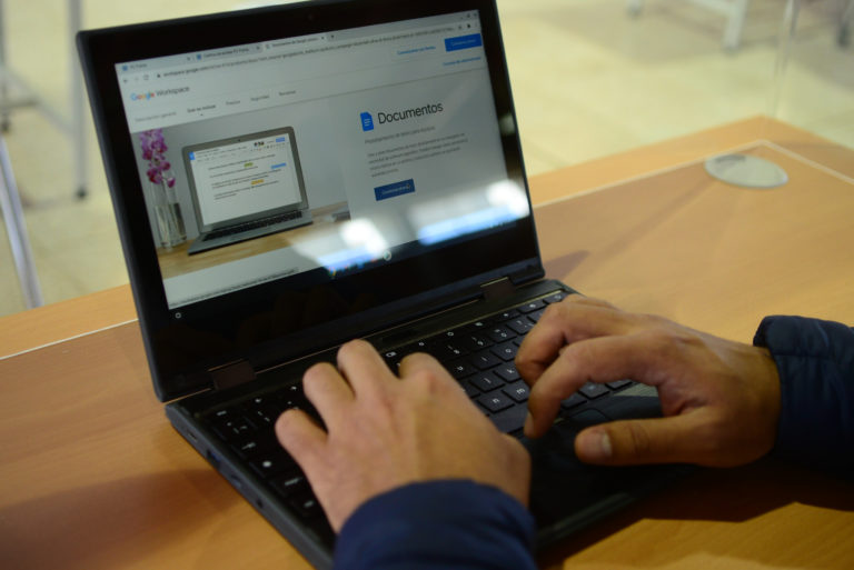 Enfrentan naciones reto de perfeccionar la educación híbrida   