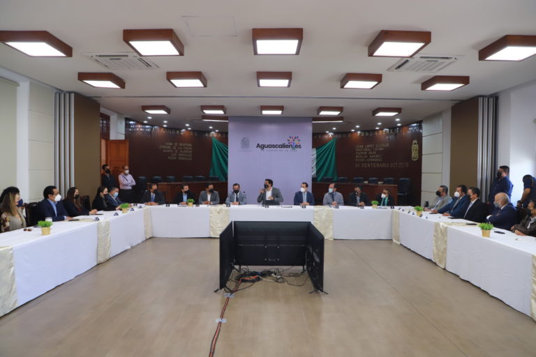 Municipio de Aguascalientes firma convenio con los colegios de arquitectos, ingenieros civiles y la Canadevi