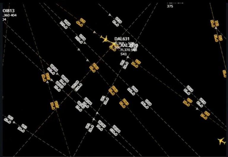 Mal rediseño del espacio aéreo nacional podría provocar colisiones, alertan expertos
