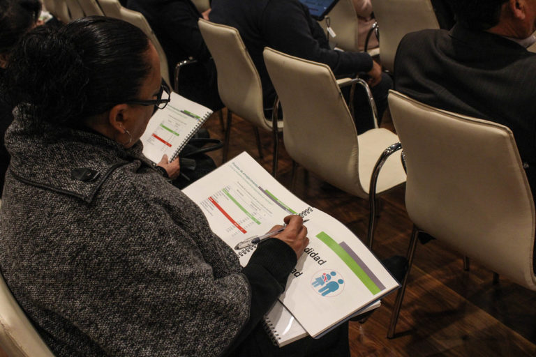 Debe ampliarse la regulación y el control de las encuestas electorales