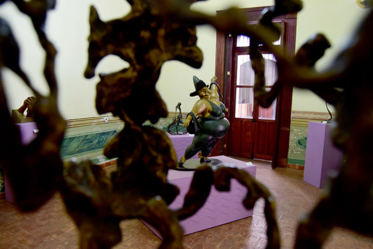 “Pago en especie” una exhibición en la Galería Francisco Díaz de León de Casa Terán