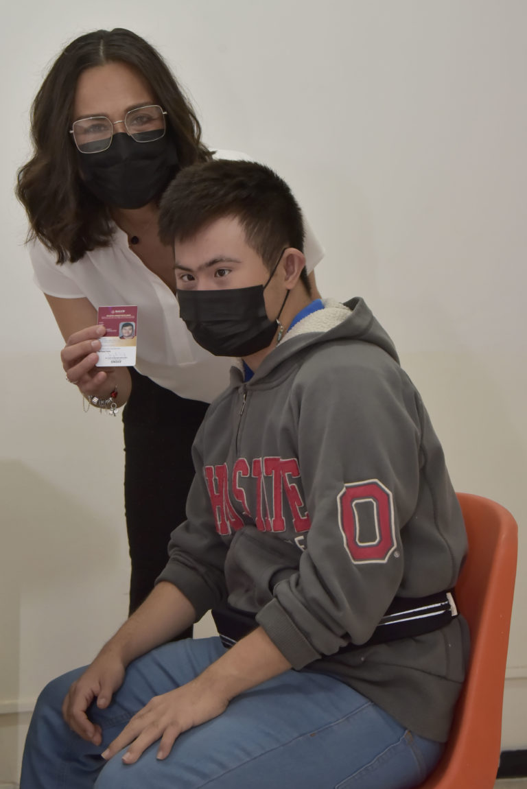 La credencial de personas con discapacidad que emite el DIF de Aguascalientes brinda descuentos en varios servicios