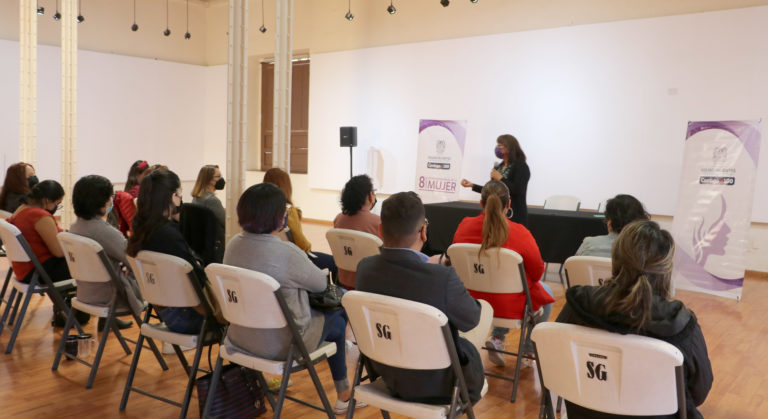 Presentan, a personal del IAM, guía para la prevención y acompañamiento de la violencia digital 