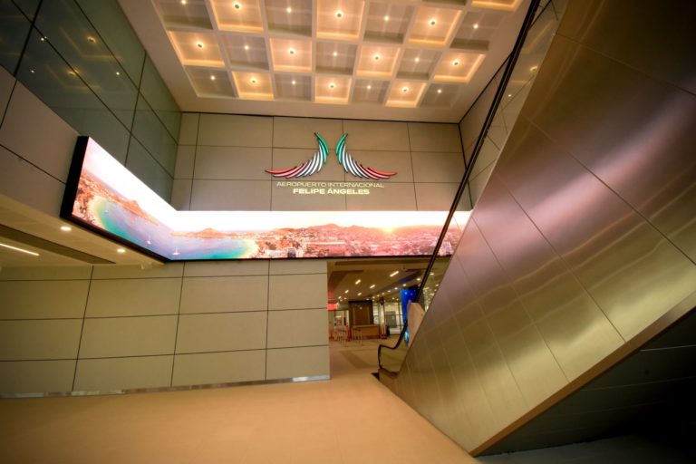 Explicador: Así se vivió el primer día del AIFA, el nuevo aeropuerto de México