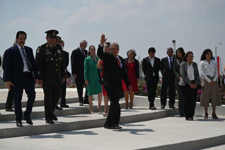 Demandar aplausos/ Bajo presión