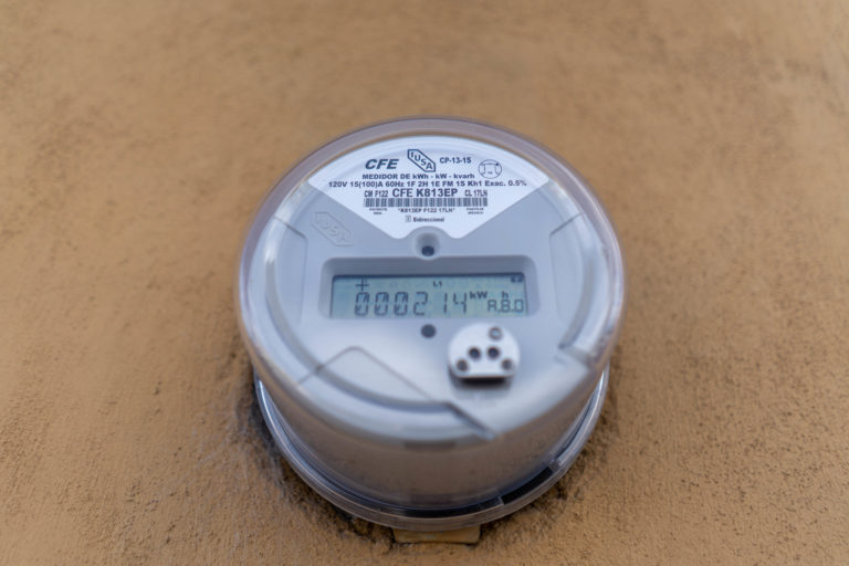 Reforma eléctrica buscaba favorecer a la CFE, no a la demanda de energía