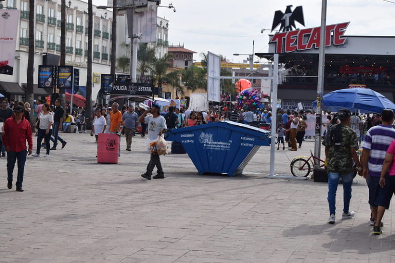 Buscan reducir uso de contenedores desechables dentro y fuera de la feria de Aguascalientes