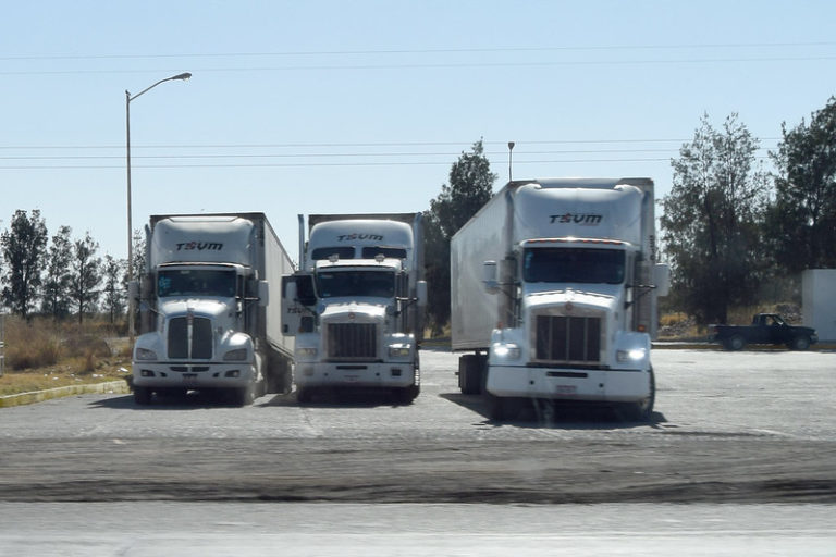 Asaltos a transportistas se han focalizado en zonas conurbadas del estado de México y Guanajuato