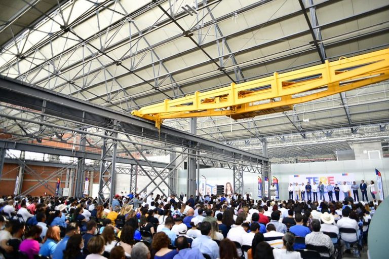 Y vuelve la mula al trigo/ Alegorías Cotidianas 