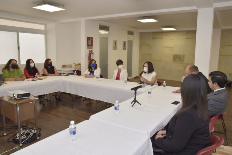 Diez menores de edad sin hogar vivirán en familia a través de programa de adopción y acogida