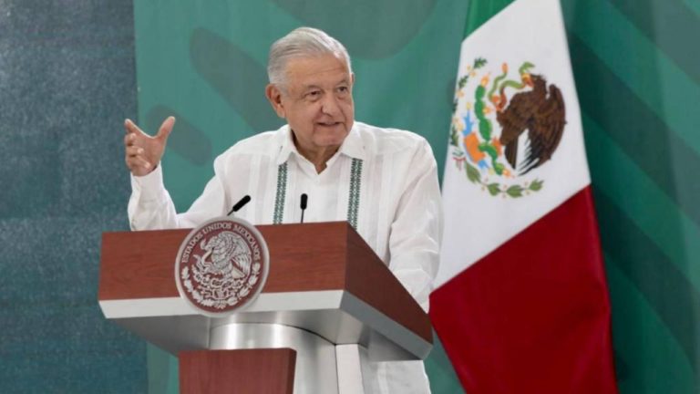 AMLO anuncia que apoyará al candidato presidencial que salga mejor en encuesta
