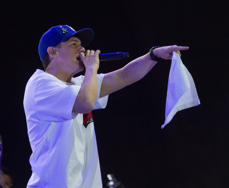 GUAYNAA SORPRENDIÓ A LAS AGUASCALENTENSES Y LLENÓ DE ENERGIA EL FORO DE LAS ESTRELLAS