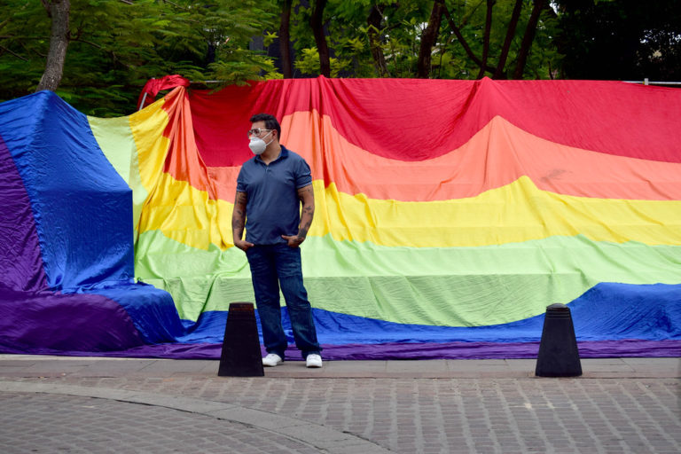 Tres de cada diez personas de la comunidad LGBTI+ “salieron del clóset” durante el confinamiento