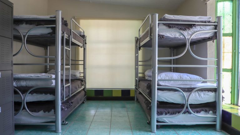 Busca Congreso del Estado regular más los centros de rehabilitación en Aguascalientes