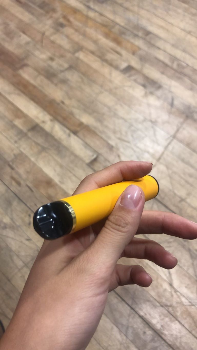 Ilegalmente, se instalaron máquinas expendedoras de vapeadores en Aguascalientes