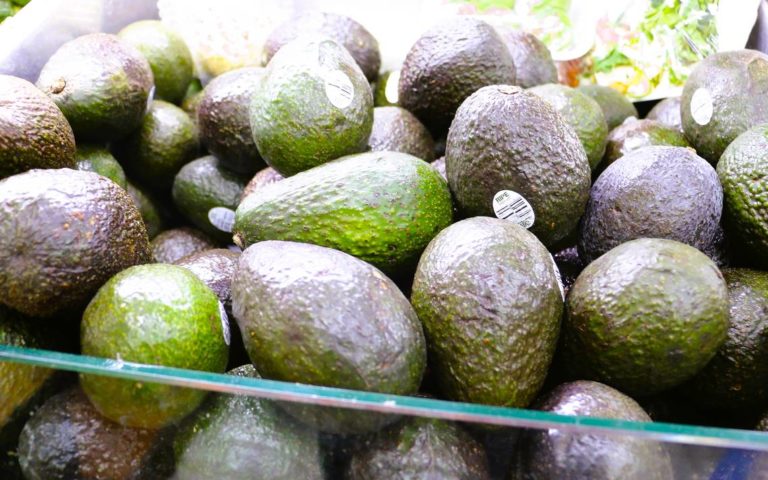 Aguacate, cebolla, aceites y grasas vegetales comestibles al alza; son los productos con más variación de precio anual en México