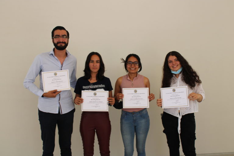 Premia UTA a los ganadores del Concurso Estatal de Cuento Corto 2022  