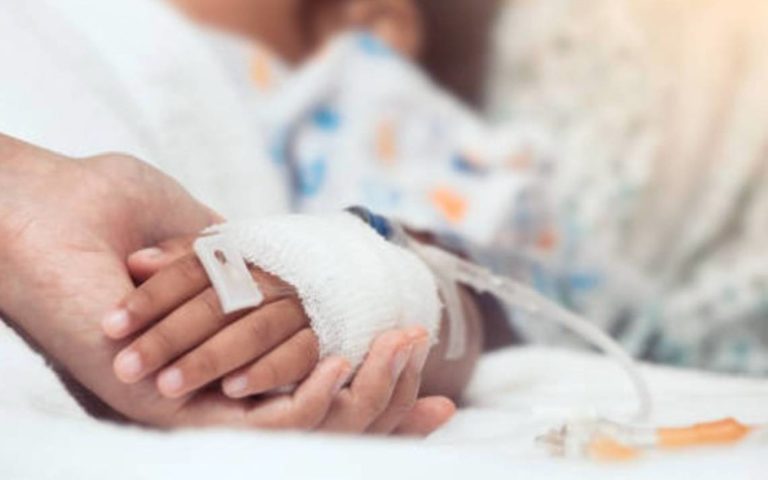 Confirman que la muerte de menor en La Raza sí fue por hepatitis aguda