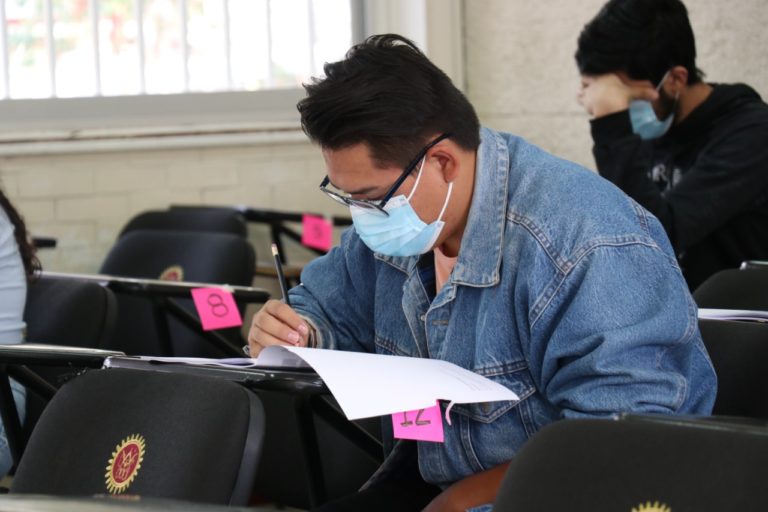 Estudiantes regulares, rezagados y foráneos pueden consultar resultados de Exani-II 2022 