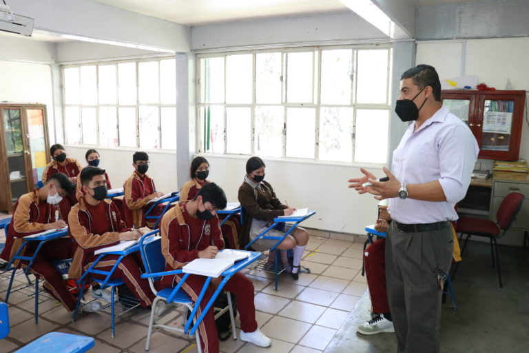 En puerta la basificación de 100 docentes de inglés: SNTE