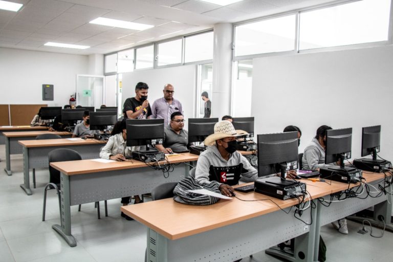 Inicia aplicación de exámenes de admisión con poco más de 1000 prerregistros en la UTNA