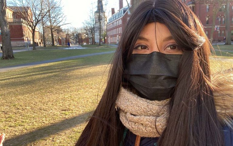 Universitaria a la NASA por su proyecto para desaparecer residuos en la Luna 