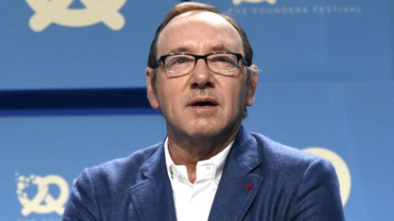 Kevin Spacey está acusado de agredir sexualmente a tres hombres
