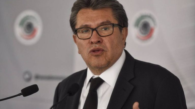 Monreal advierte sobre posibles huevazos contra presidenciables, tras incidente de Ebrard