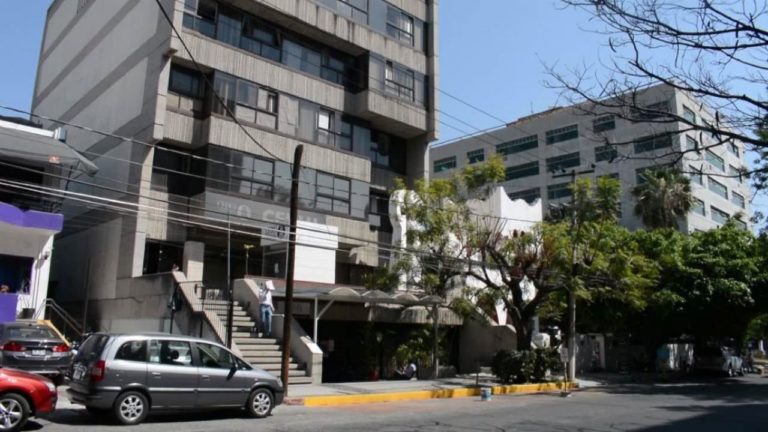 Amputan el brazo a un paciente por negligencia médica