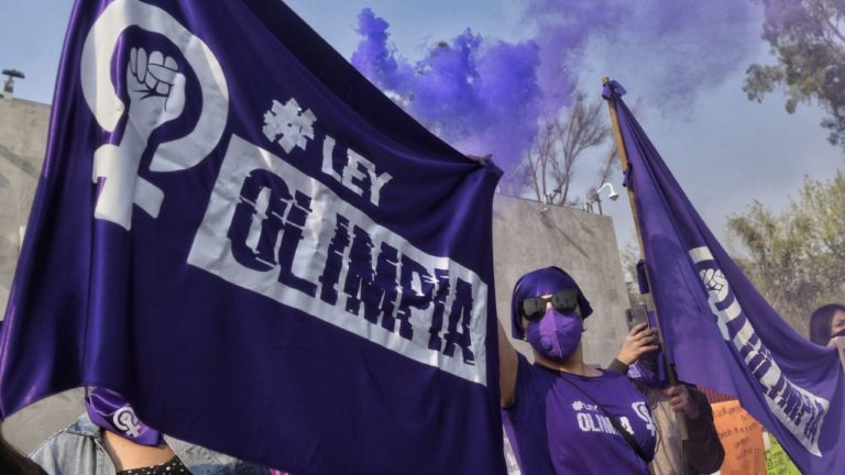 Ley Olimpia: Procesan a sujeto por difundir “packs” de sus excompañeras de secundaria en Sonora