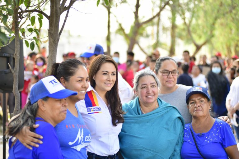Va Teresa Jiménez por “reconocer e impulsar a las mujeres de Aguascalientes”