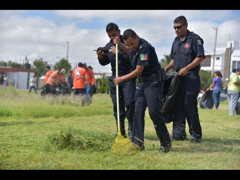 Ponen en marcha programa de limpia de predios en Jesús María