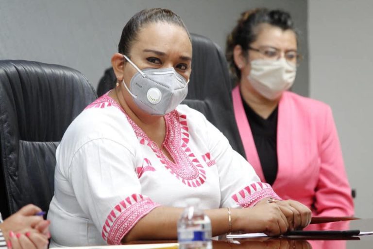 Dictan medidas cautelares a Natzielly Rodríguez por probable violencia política de género en contra de Anayeli Muñoz