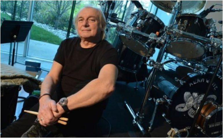 Alan White, el incomprendido de los tambores/ El banquete de los pordioseros 