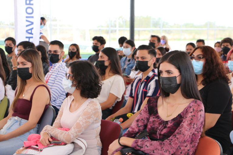 Empresas internacionales participan en la Quinta Feria de Estadías UTR