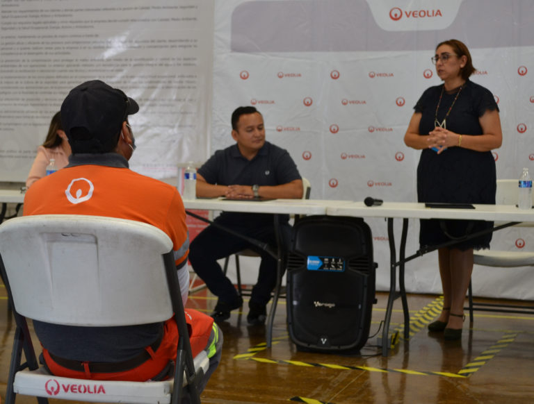 Veolia se suma a la reducción del rezago educativo 