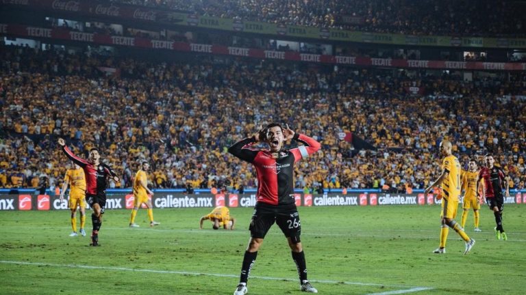 Aldo Rocha encabezó canto homofóbico en los festejos del Atlas