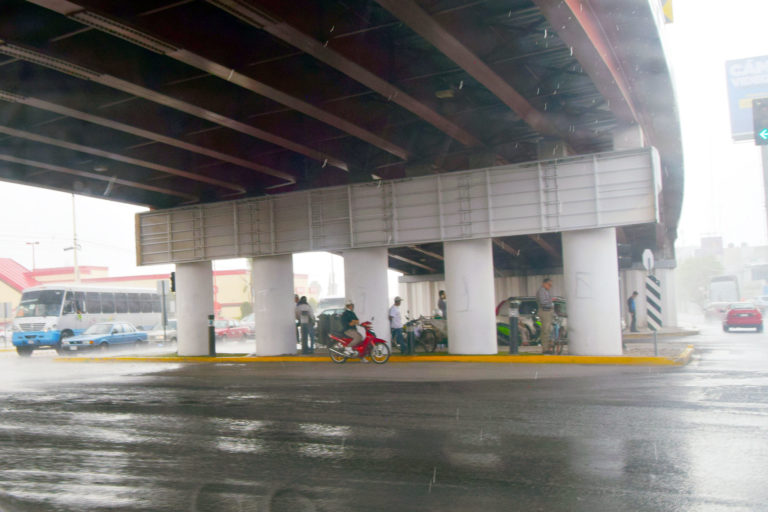 Necesaria, intervención del puente vehicular elevado del fraccionamiento México