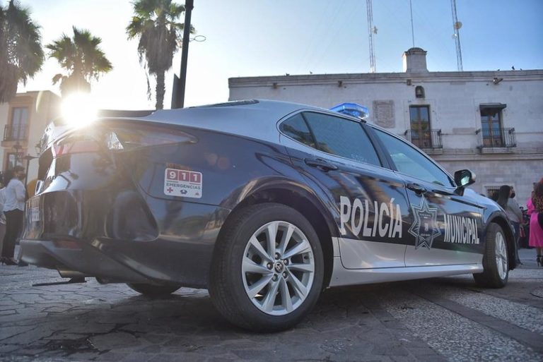 Entregan nueva patrulla y equipamiento a policías de Jesús María