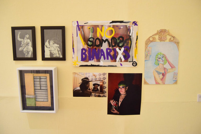 Una mezcla entre la cultura chilena y mexicana, conoce la exposición De aquí para allá