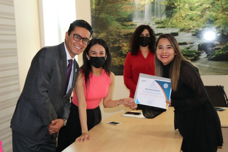 Destacan importancia de colaboración entre escuela y familia para fortalecer el tejido social