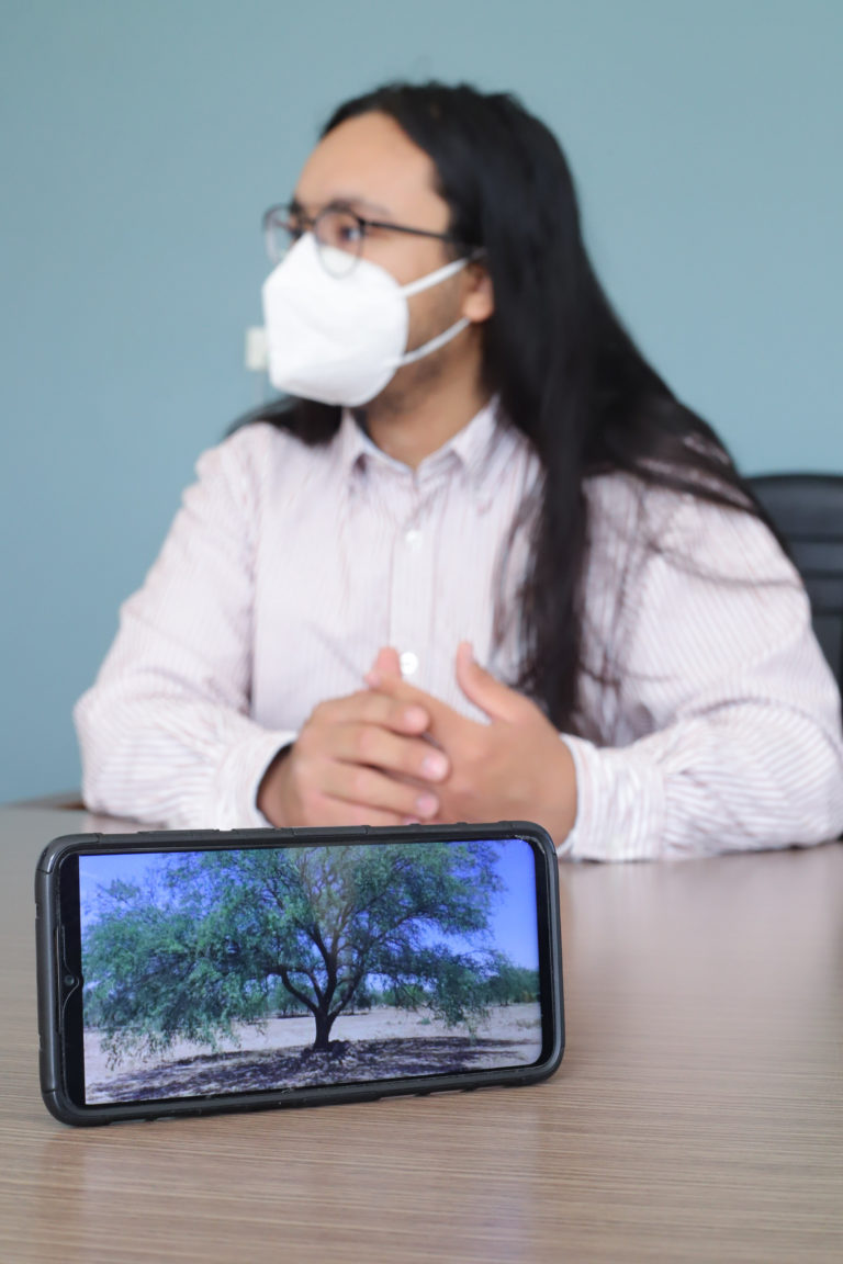 Juan Pablo de Luna exhibe cortometraje en festival de cine en la India