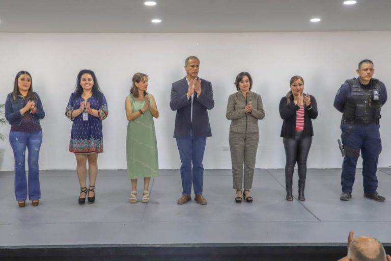 Entregan reconocimientos por taller de tanatología en seguridad pública de Jesús María