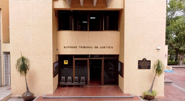 Alfonso Román Quiroz deja el Consejo de la Judicatura del Poder Judicial de Aguascalientes.