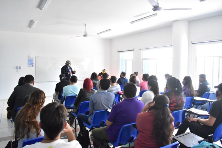 Ayuntamiento impulsa el trabajo en equipo a través de deportes como box, lucha libre y artes marciales mixtas