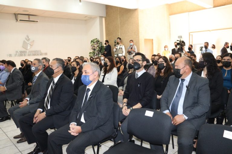 Rinde Pleno del H. Supremo Tribunal de Justicia homenaje póstumo a la Magistrada Edna Edith Lladó Lárraga