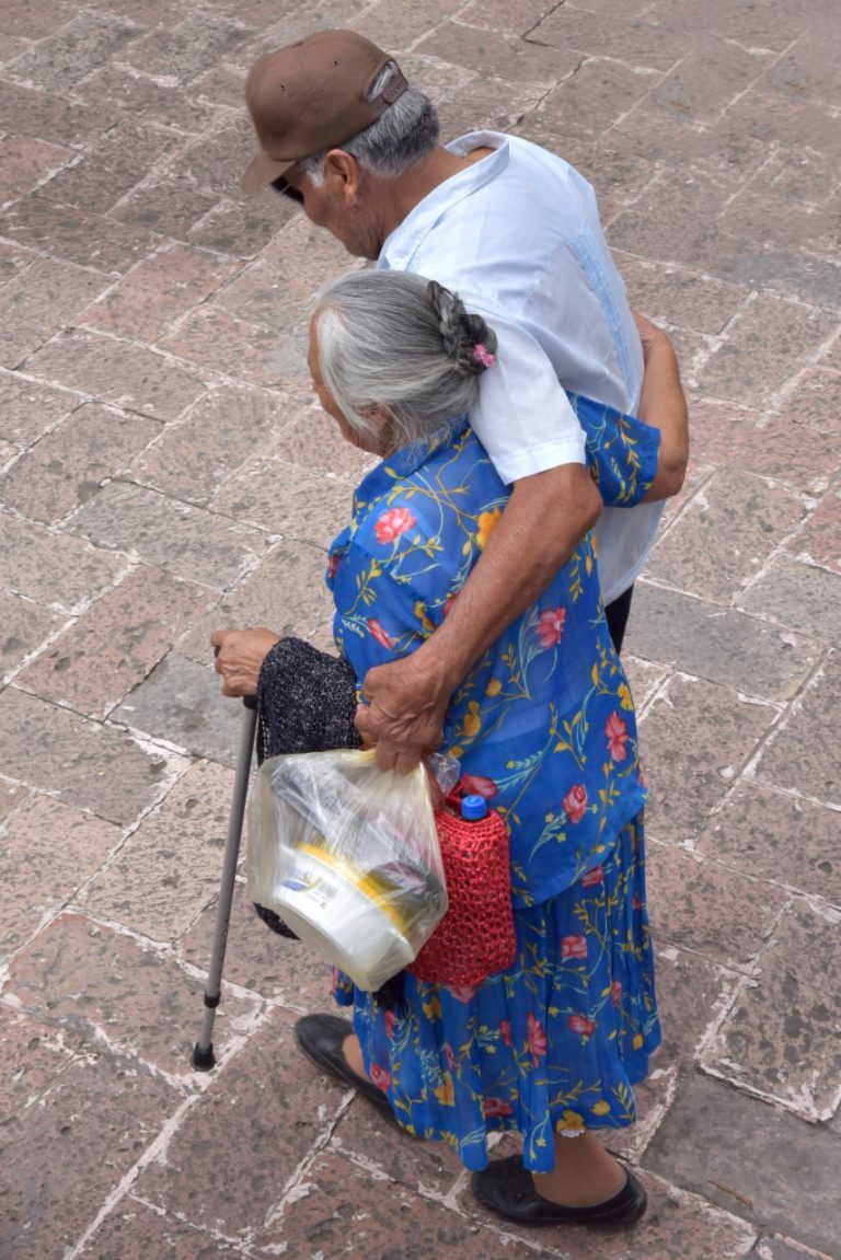 Por una vejez plena, DIF estatal seguirá trabajando hasta el último día de esta administración